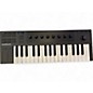Used Native Instruments KOMPLETE KONTROL M32 MIDI Controller thumbnail