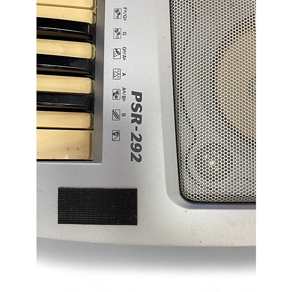 Used Yamaha PSR 292 Portable Keyboard