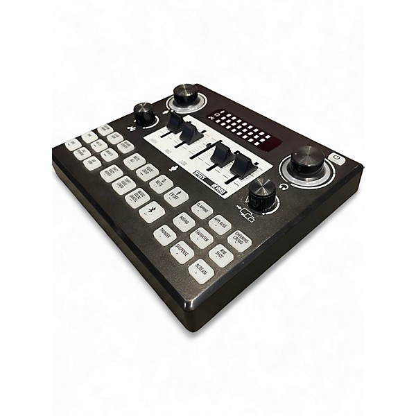 Used Vivitar VIVAUDMIX-NOC Line Mixer