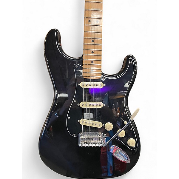 Used Fender Special Edition Player Stratocaster Black Solid Body Electric Guitar