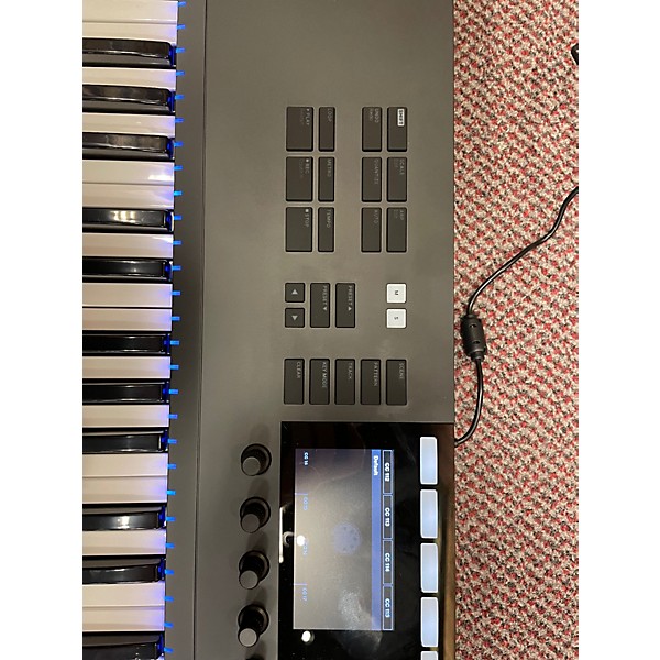 Used Native Instruments Komplete Kontrol S61 MIDI Controller