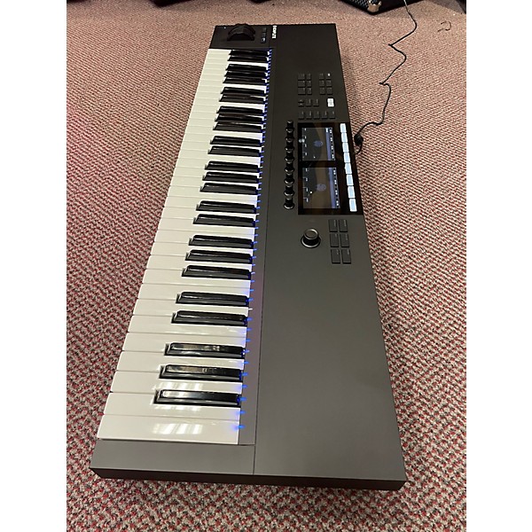 Used Native Instruments Komplete Kontrol S61 MIDI Controller