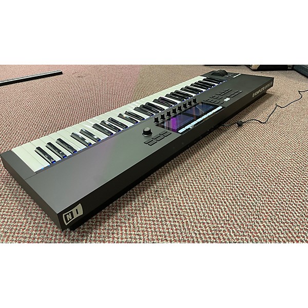 Used Native Instruments Komplete Kontrol S61 MIDI Controller