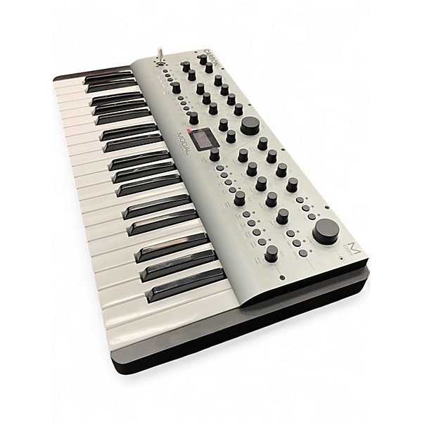 Used Modal Electronics Limited CARBON 8 Synthesizer