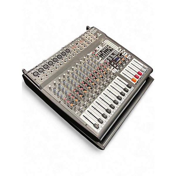 Used Behringer PMP3000 Powered Mixer