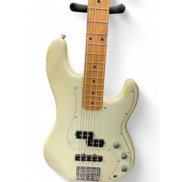 Used Tagima TW65 WHITE Electric Bass Guitar