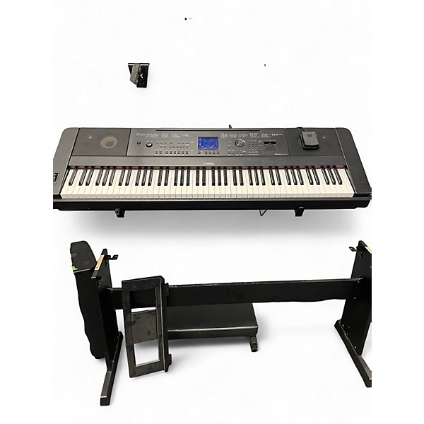 Used Yamaha DGX660 Portable Keyboard