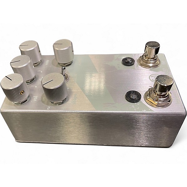 Used Walrus Audio Monument Tremolo V2 Limited Edition Platinum Effect Pedal