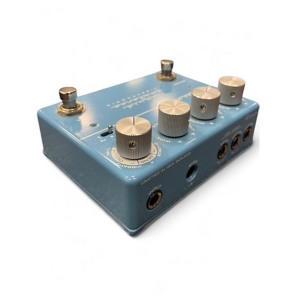 Used Flux Liquid Ambience Vibraphonic Effect Pedal