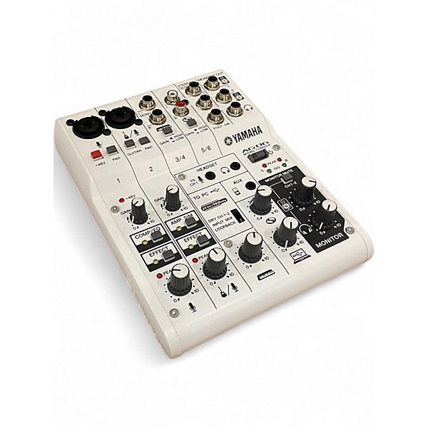 Used Yamaha AG06 Powered Mixer