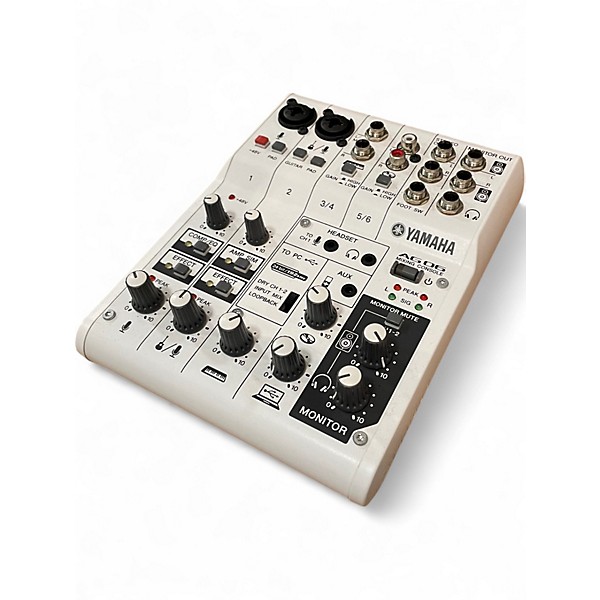 Used Yamaha AG06 Powered Mixer