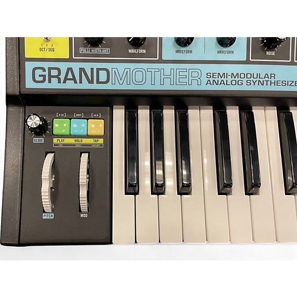 Used Moog Grandmother Synthesizer | Guitar Center