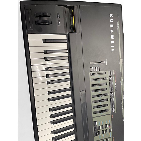 Used Kurzweil k2600 Keyboard Workstation