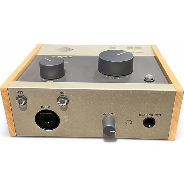 【USED】universal audio VOLT176 Used Universal Audio Volt 176 Audio Interface | Guitar Center