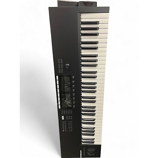 Used Native Instruments Komplete Kontrol S61 MK2 MIDI Controller