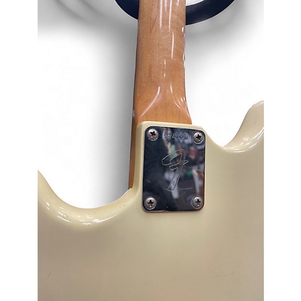 Vintage 1966 Fender Musicmaster II Olympic White Solid Body Electric Guitar