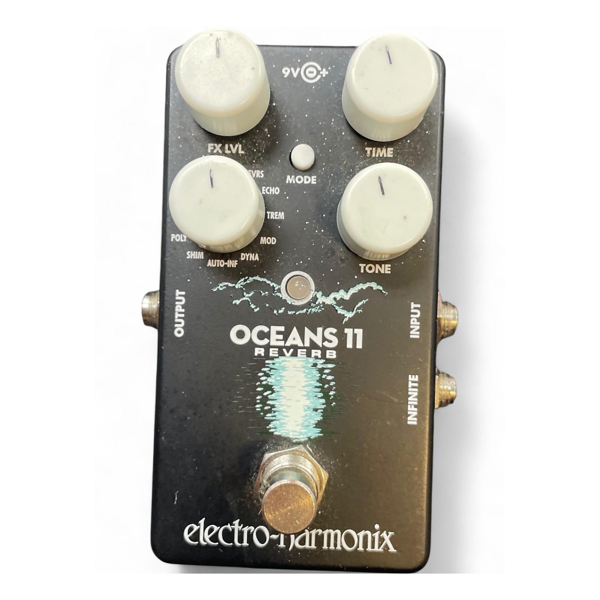 Electro-Harmonix Oceans 11 Reverb Pedal | Sweetwater