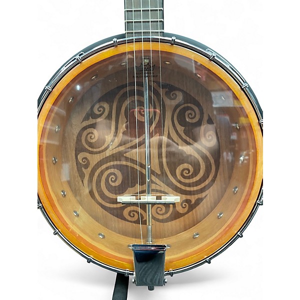 Used Luna 5 string celtic Tobacco Banjo