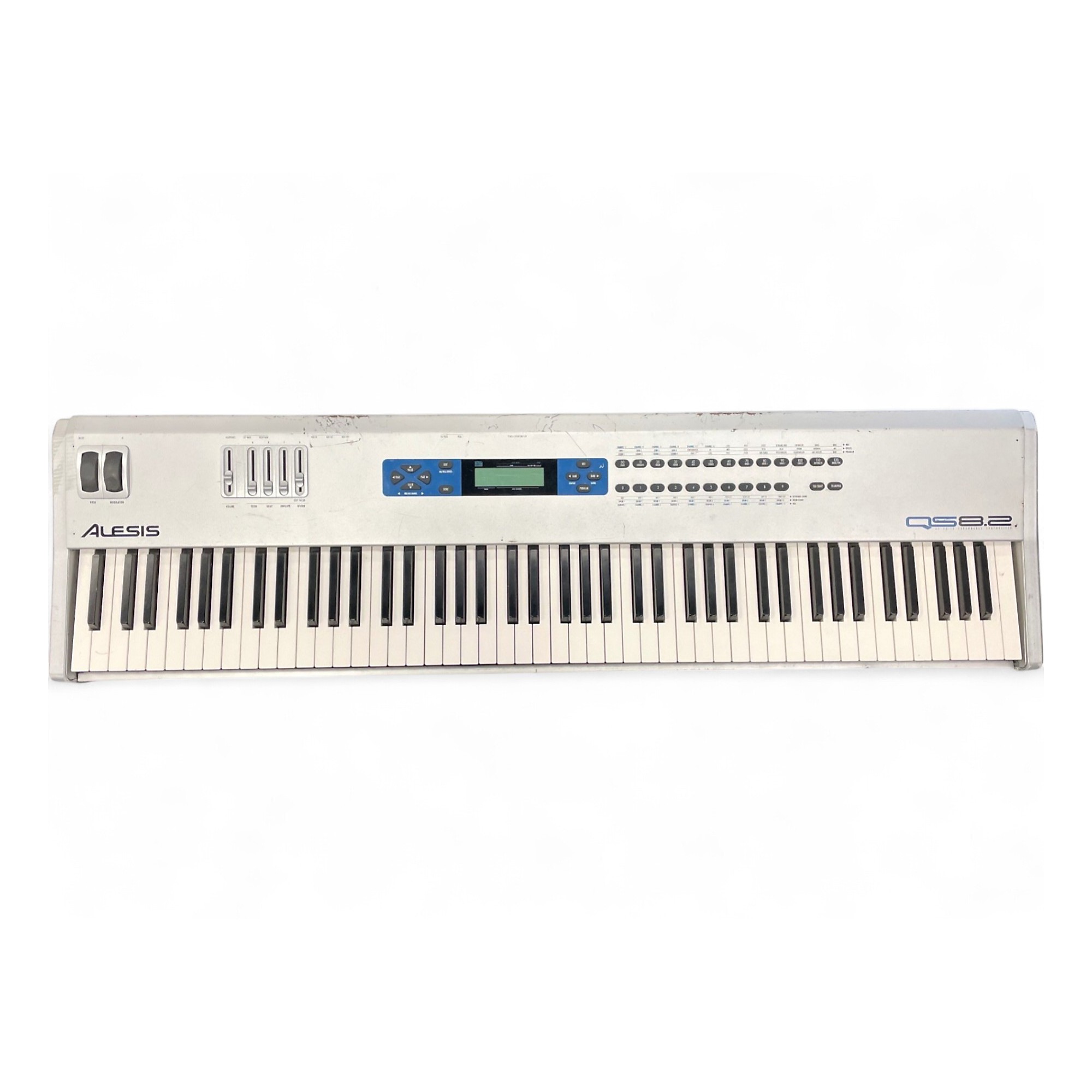 Used Alesis QS8.2 Keyboard Workstation | Guitar Center