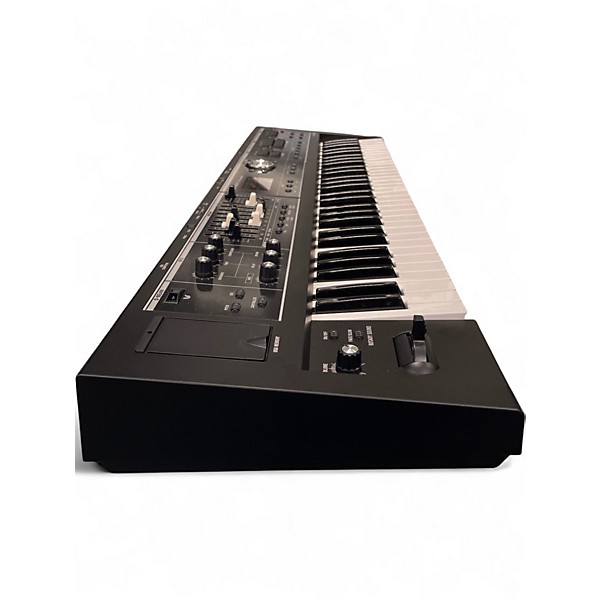 Used Roland VR09B Portable Keyboard