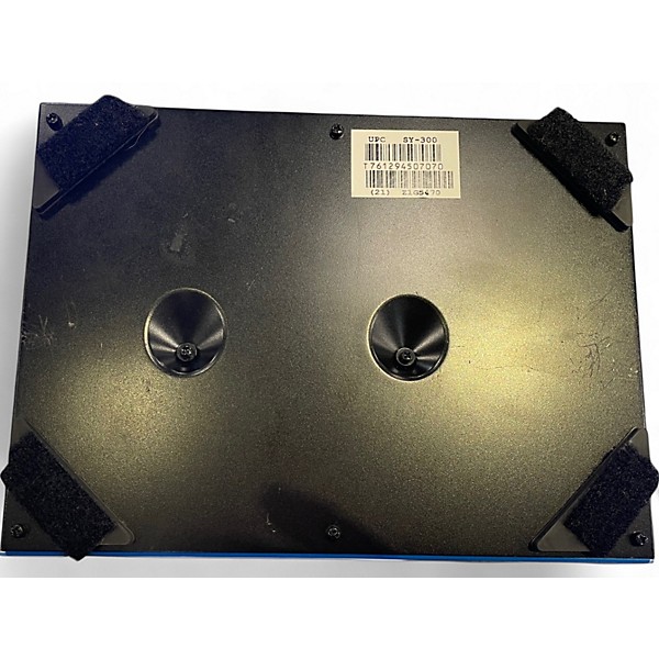 Used BOSS SY300 Guitar Synthesizer Effect Pedal