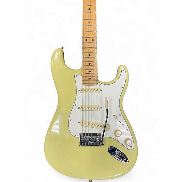 Used Fender Player II Stratocaster SSS hialeah yellow Solid Body Electric Guitar