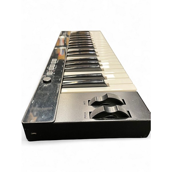 Used IK Multimedia IRIG KEYS 37 PRO MIDI Controller