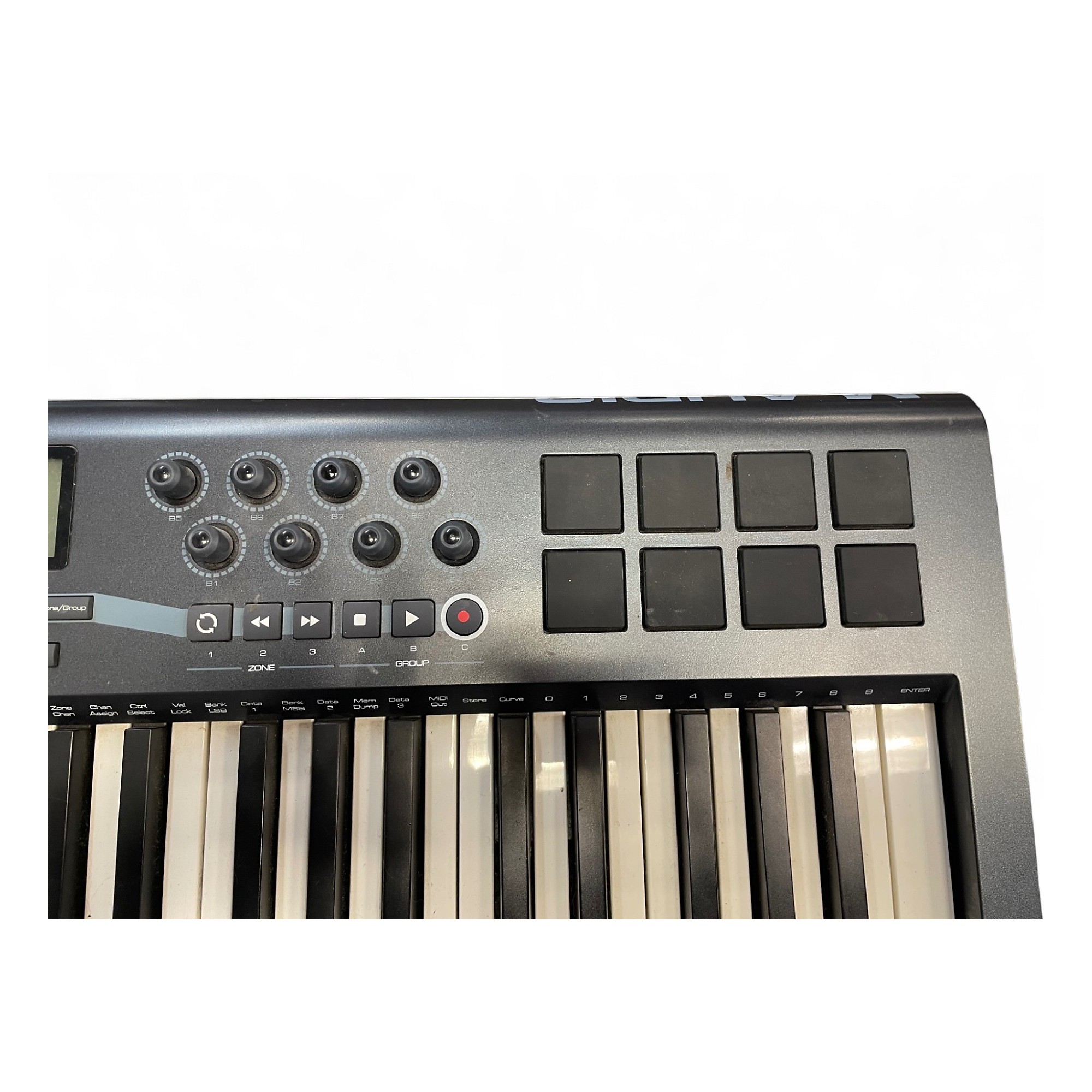 M-AUDIO Axiom 25 セミウェイテッドMIDIコントローラー Amazon.com: M-Audio Axiom 25 Advanced 25-Key Semi-Weighted