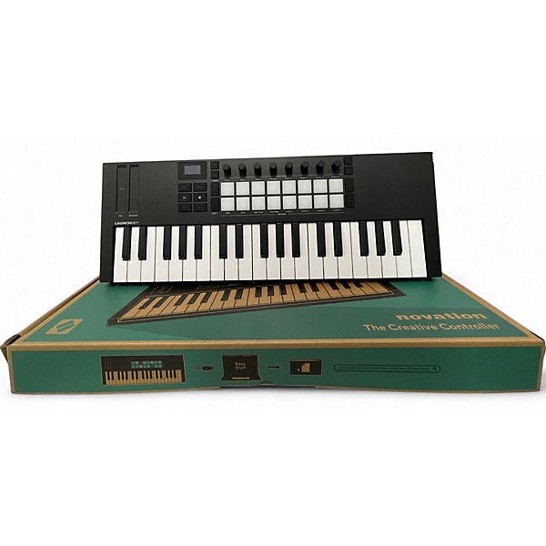 Used Novation LAUNCHKEY MINI 37 Keyboard Workstation