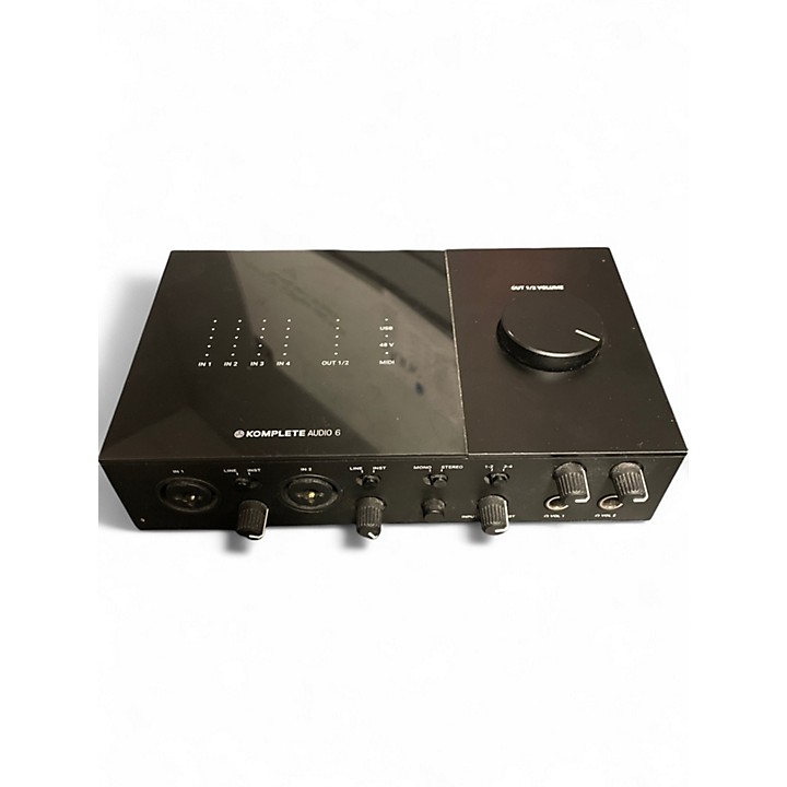 Native Instruments Komplete Audio6 本体 Review: Native Instruments Komplete Audio 6