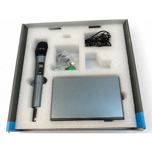 Used Sennheiser XSW 1 Vocal System With XSW 1-825 Handheld Microphone A Handheld Wireless System