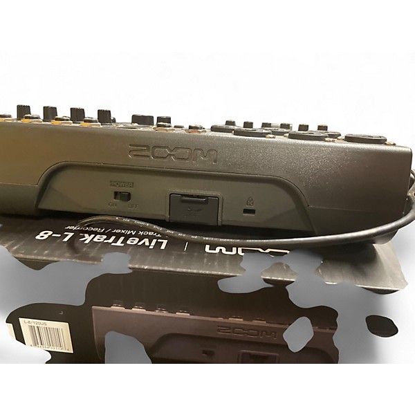 Used Zoom livetrak L-8 Digital Mixer
