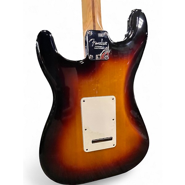 Used 2009 Fender American Standard Stratocaster 3 Color Sunburst Solid Body Electric Guitar
