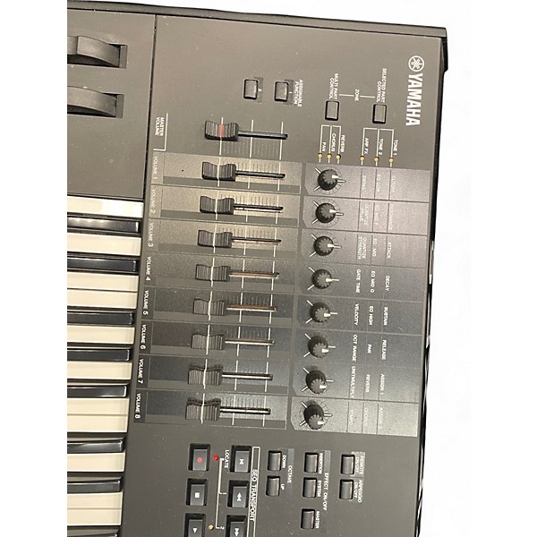 Used Yamaha Motif XF6 61 Key Keyboard Workstation