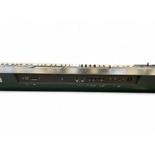 Used KORG Krome 88 Key Keyboard Workstation