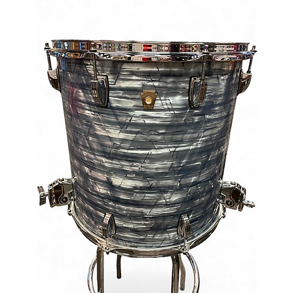 Used Ludwig 6 Piece CLASSIC MAPLE 6 PIECE 7-PLY SKY BLUE PEARL Drum Kit