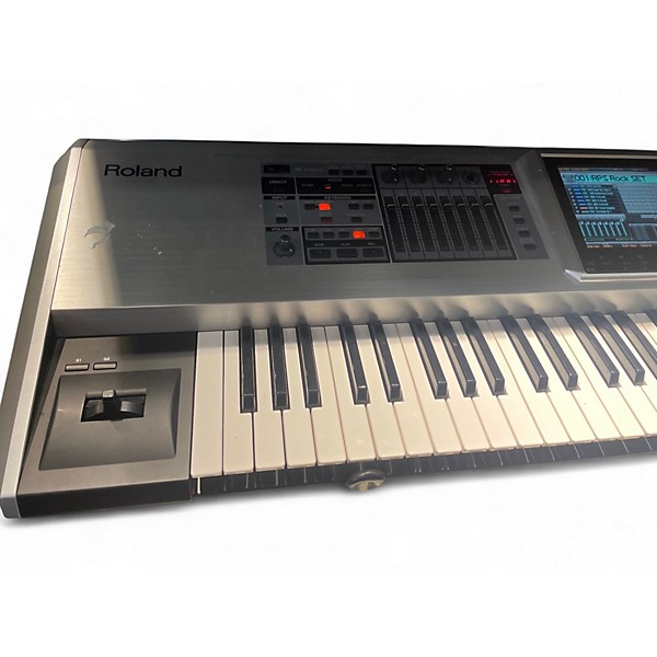 Used Roland Fantom G7 76 Key Keyboard Workstation