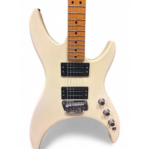 Used Peavey Mystic White Solid Body Electric Guitar