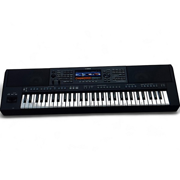 Used Yamaha PSRSX920 Arranger Keyboard