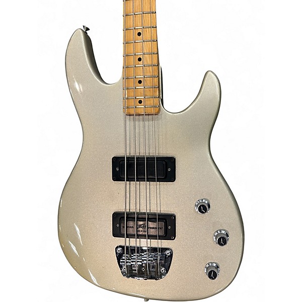 Vintage 1984 Peavey FOUNDATION WHITE Electric Bass Guitar