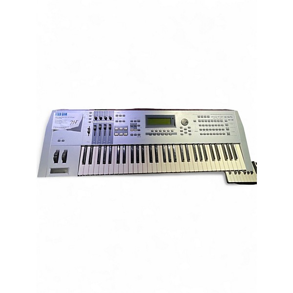 Used Yamaha Motif ES6 61 Key Keyboard Workstation