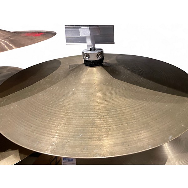 Vintage 1960s Zildjian 14in Avedis Crash Cymbal