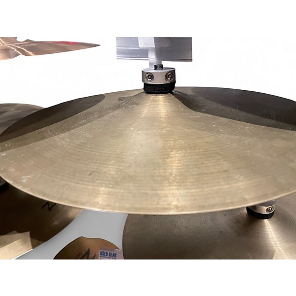 Vintage 1960s Zildjian 14in Avedis Crash Cymbal
