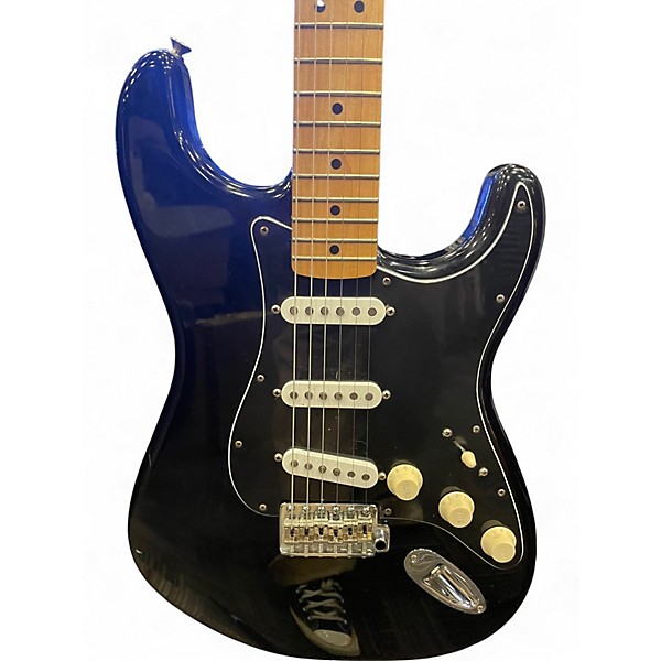 Used 2018 Fender SPECIAL EDITION STANDARD STRAT Black Solid Body Electric Guitar