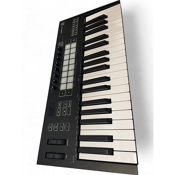 希少になる Novation Used launchkey Center Guitar | 37 DTM・DAW