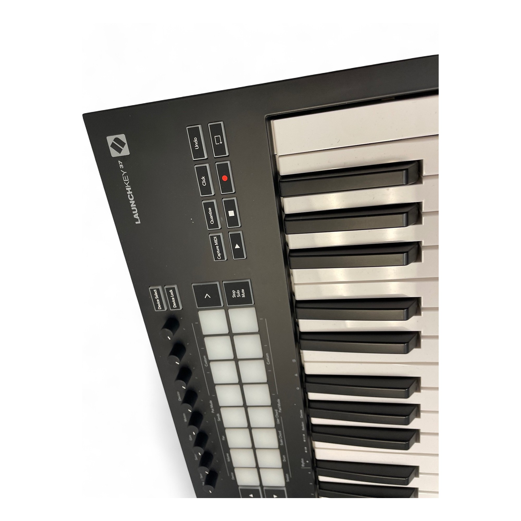 Used Novation launchkey 37 | Guitar Center