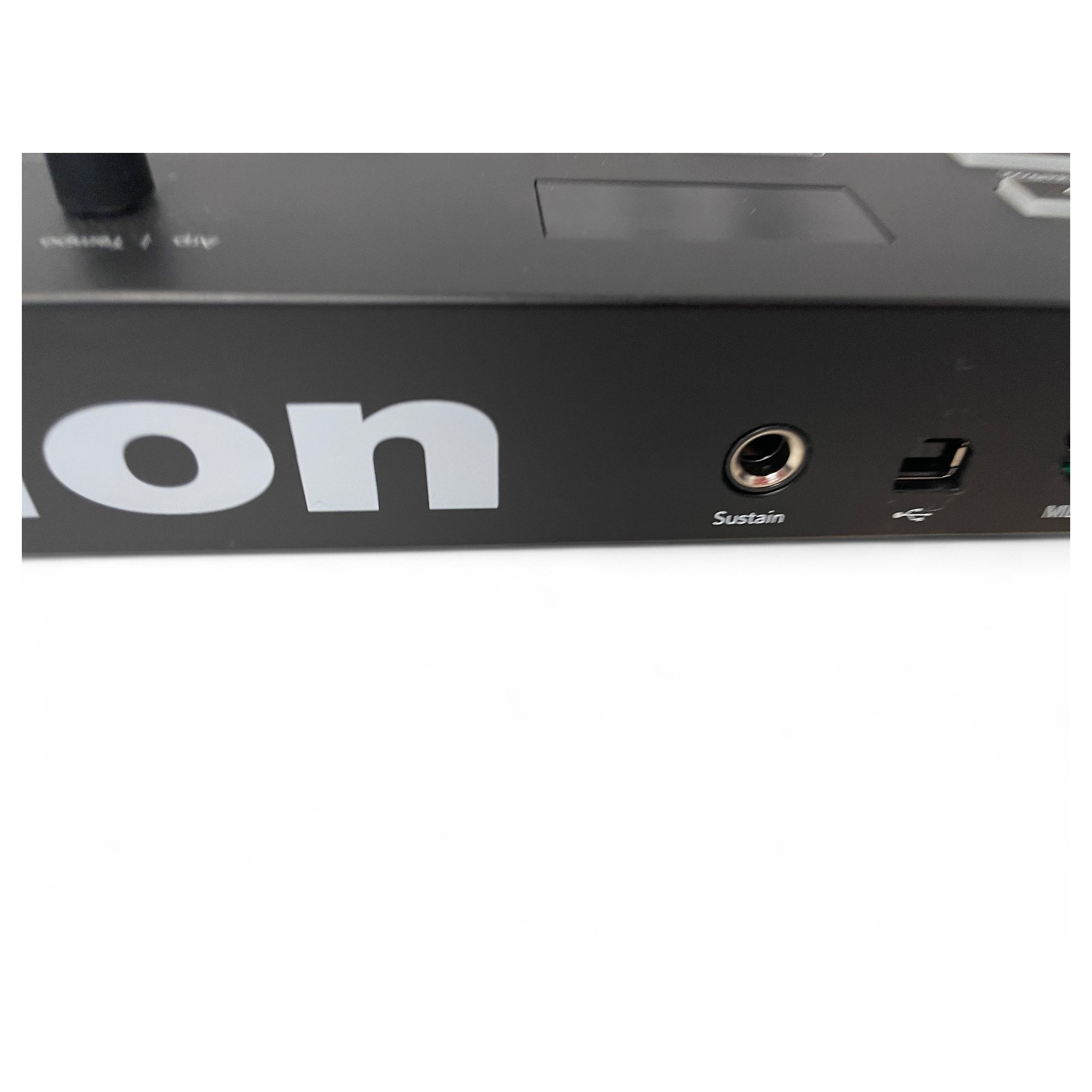 Used Novation launchkey 37 | Guitar Center