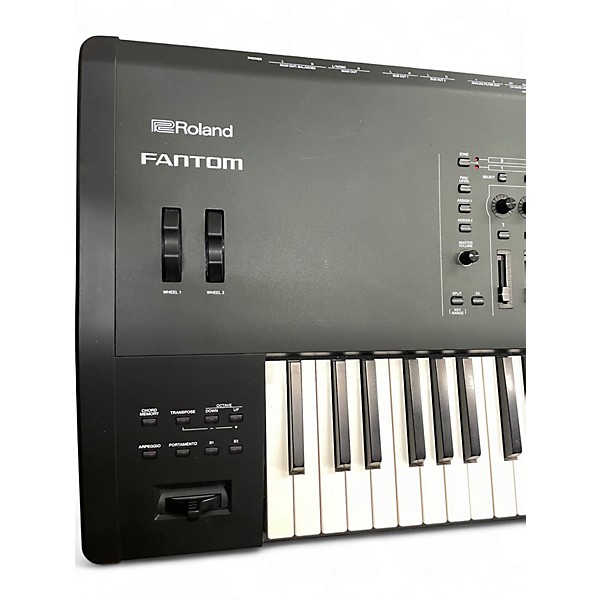 Used Roland Fantom 8 Keyboard Workstation