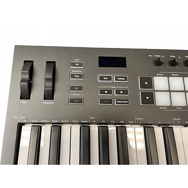 Amazon.com: Novation Launchkey 37 [MK3] MIDI Keyboard