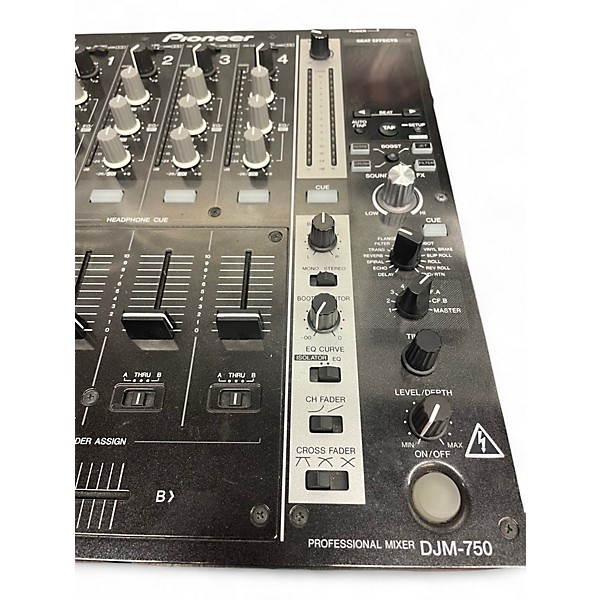 Used Pioneer DJ DJM750 DJ Mixer